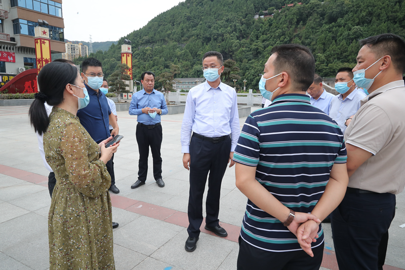 李玉甫暗访督导全员核酸检测工作